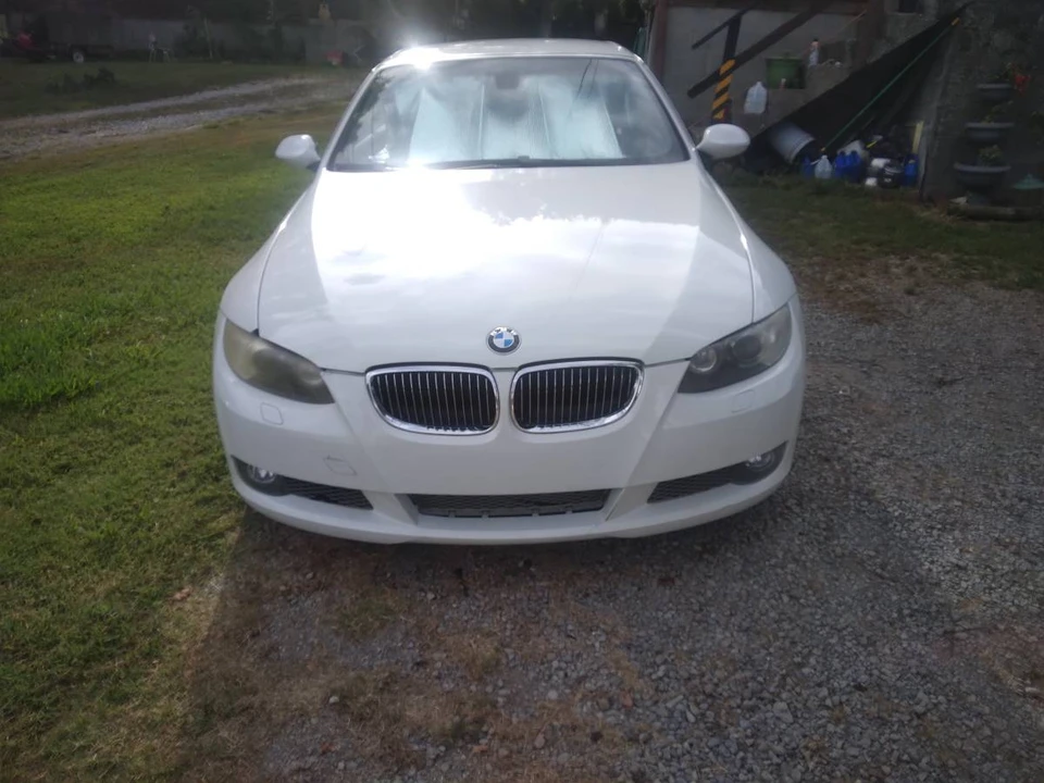 2009 BMW E93 335i Convertible - Image 11 of 24