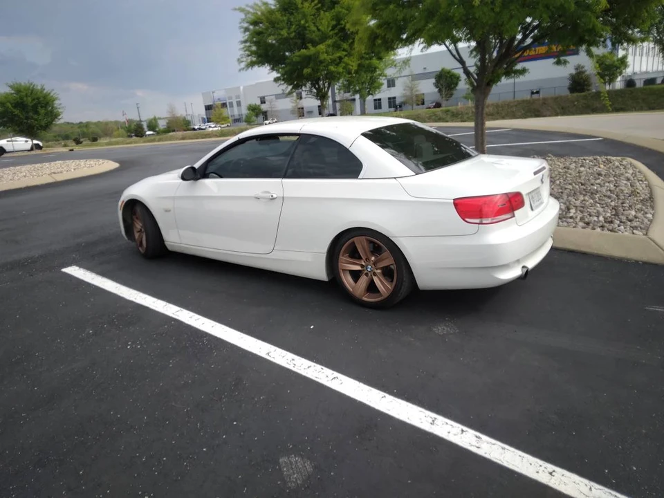 2009 BMW E93 335i Convertible - Image 5 of 24