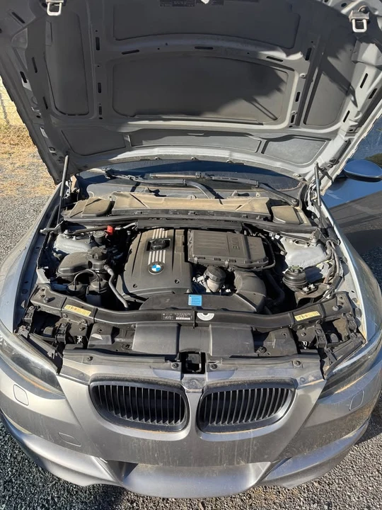 2009 BMW E90 335i Sedan - Image 6 of 14