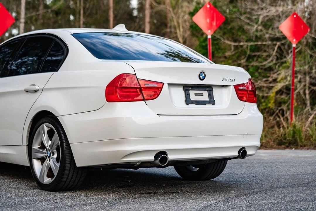 2009 BMW E90 335i Sedan - Image 11 of 21