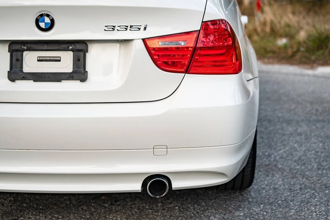 2009 BMW E90 335i Sedan - Image 18 of 21
