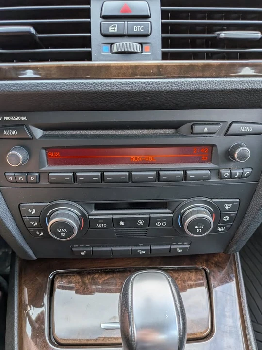 2009 BMW E90 335i Sedan - Image 18 of 19