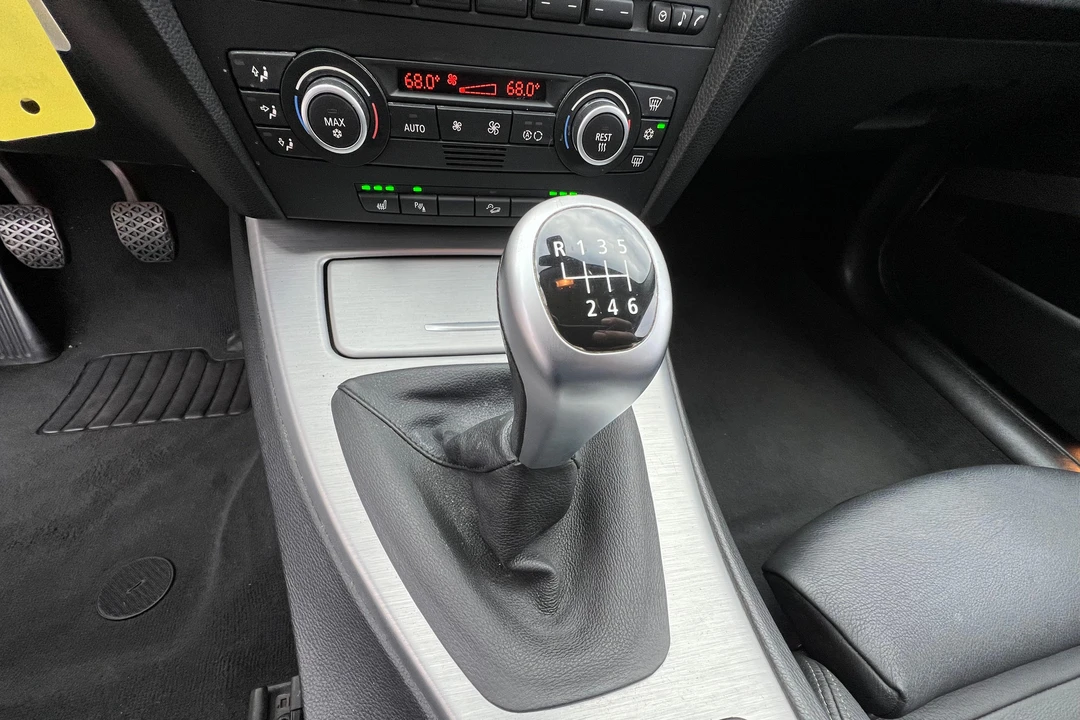 2009 BMW E90 335i Sedan - Image 25 of 31