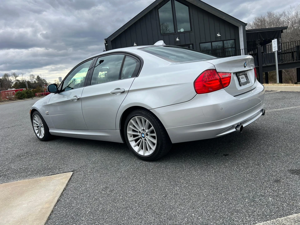 2009 BMW E90 335i Sedan - Image 7 of 31