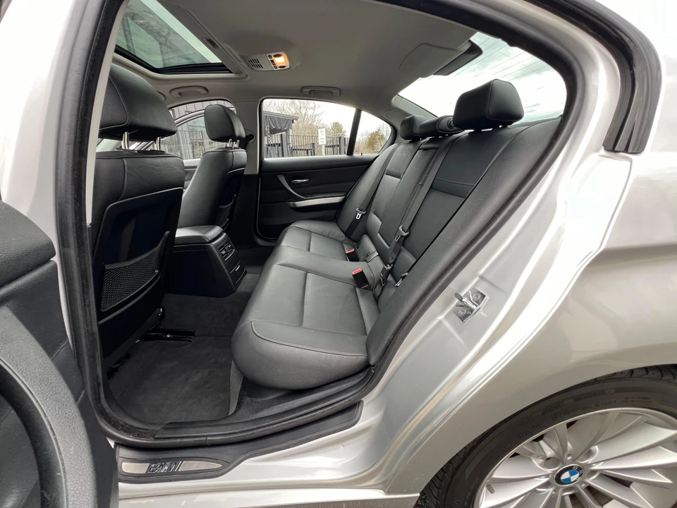 2009 BMW E90 335i Sedan - Image 28 of 31