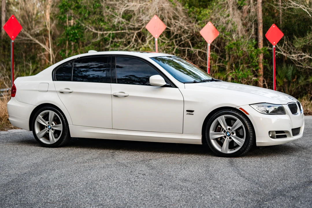 2009 BMW E90 335i Sedan - Image 24 of 31