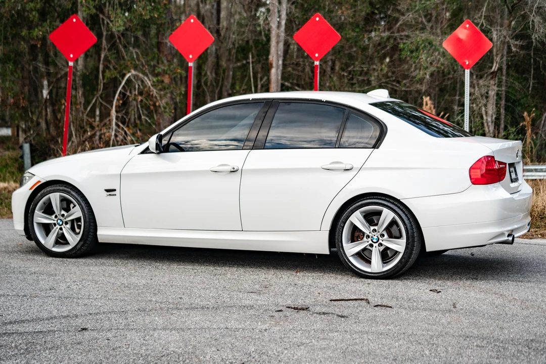 2009 BMW E90 335i Sedan - Image 12 of 31