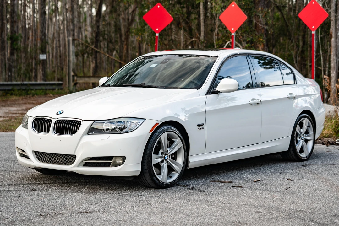 2009 BMW E90 335i Sedan - Image 8 of 31