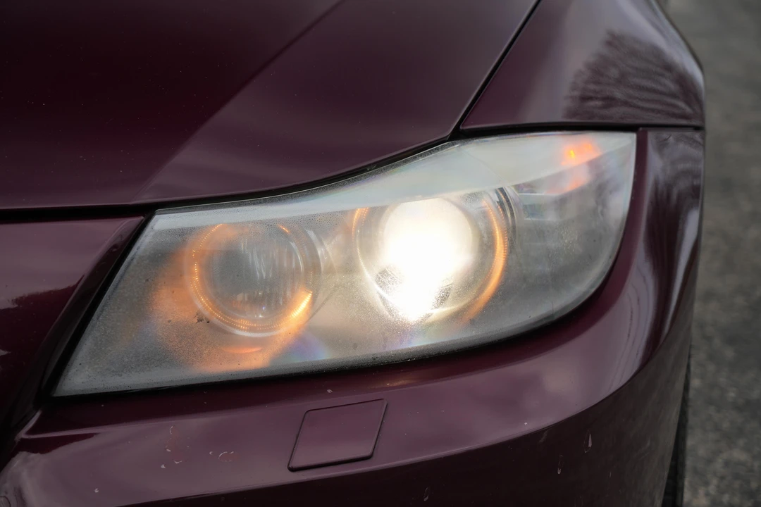 2009 BMW E90 335i Sedan - Image 14 of 31