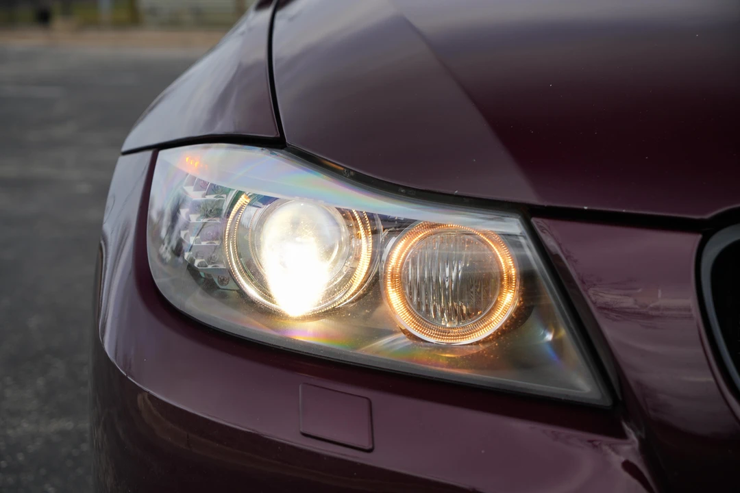 2009 BMW E90 335i Sedan - Image 11 of 31