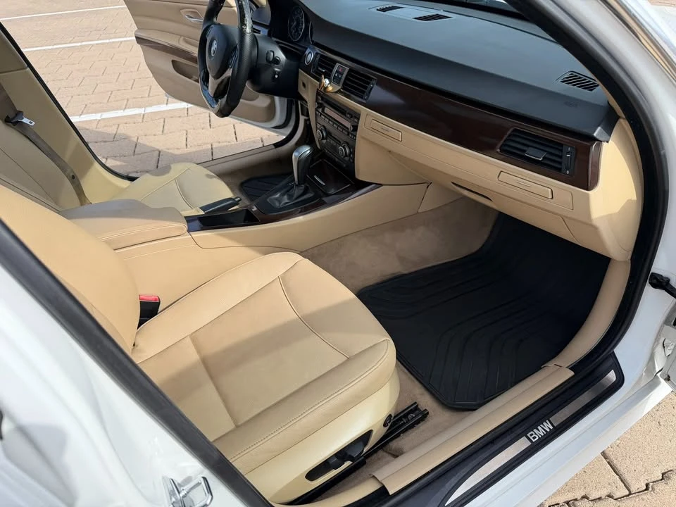 2009 BMW E90 335i Sedan - Image 16 of 18
