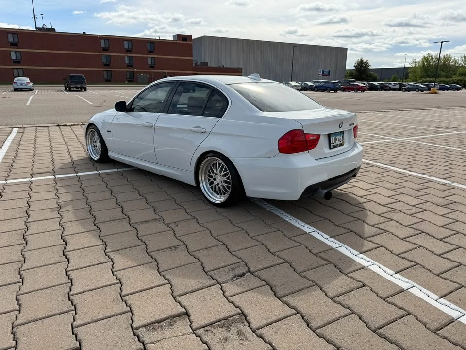 2009 BMW E90 335i Sedan - Image 5 of 18
