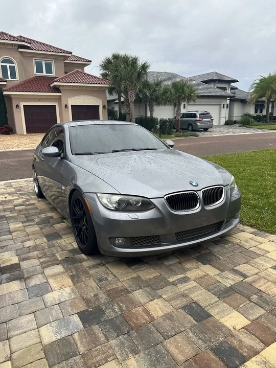 2009 BMW E90 335i Sedan - Image 2 of 10