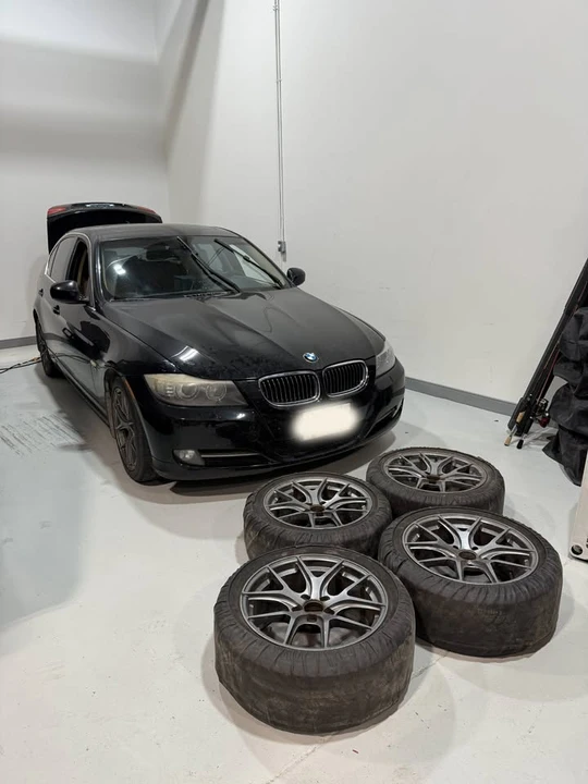 2009 BMW E90 3 Series Sedan - Image 9 of 11