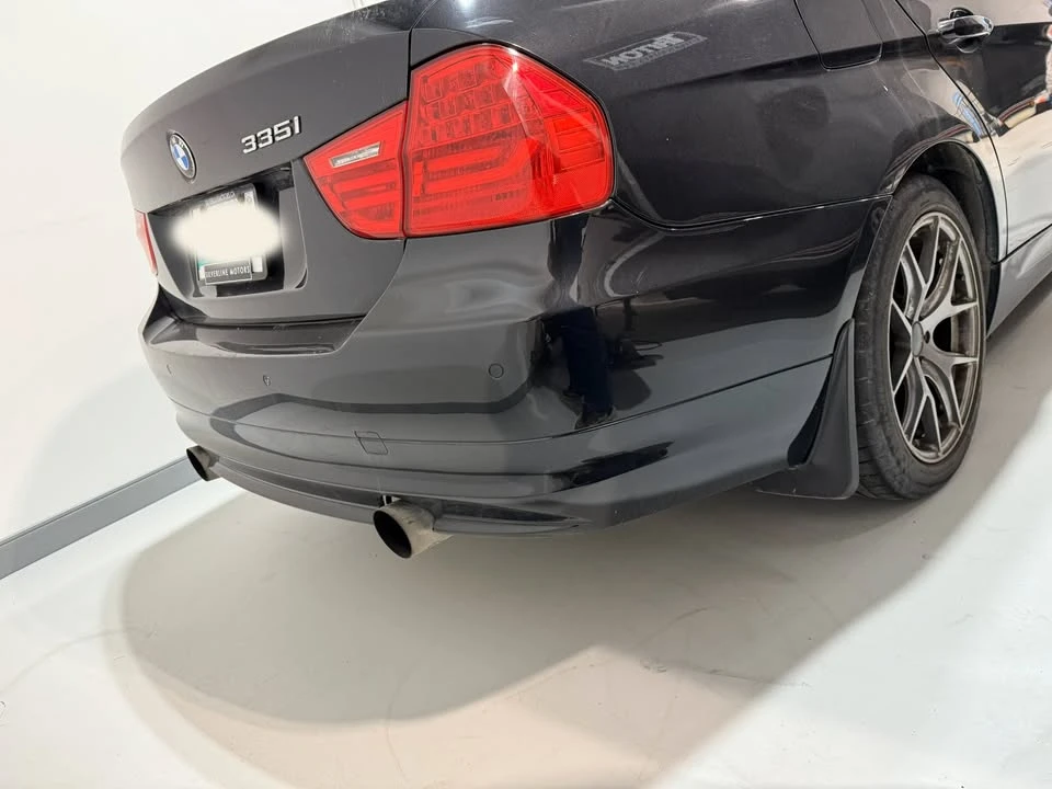2009 BMW E90 3 Series Sedan - Image 2 of 11