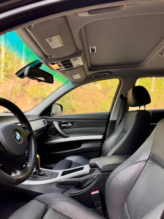 2009 BMW E90 335i Sedan - Image 15 of 23