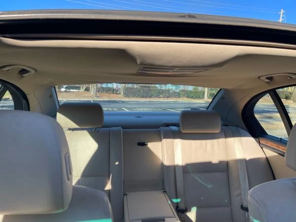 2009 BMW E60 5 Series Sedan - Image 11 of 19