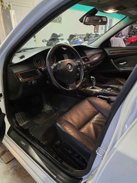 2009 BMW E60 5 Series Sedan - Image 6 of 7