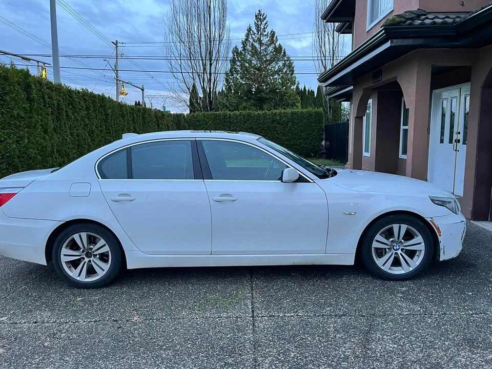 2009 BMW E60 5 Series Sedan - Image 2 of 10