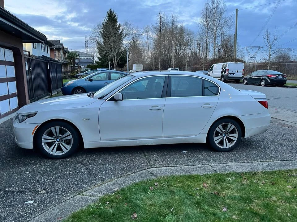 2009 BMW E60 5 Series Sedan - Image 5 of 10
