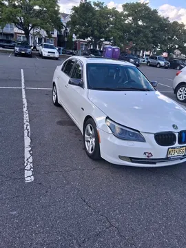 2009 BMW 5 Series 525i Sedan 4D