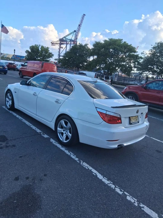 2009 BMW E60 5 Series Sedan - Image 2 of 20