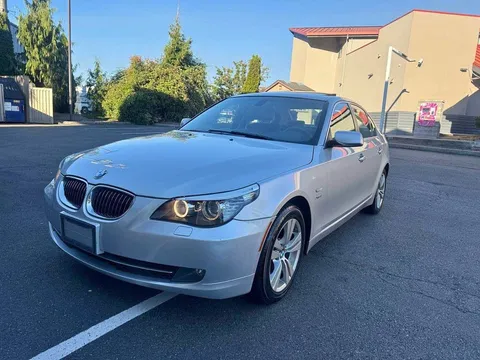 2009 BMW 5 Series 525i Sedan 4D