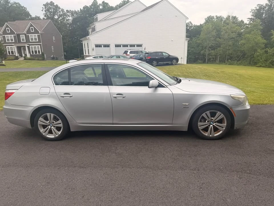 2009 BMW 5 Series - Image 2 of 3