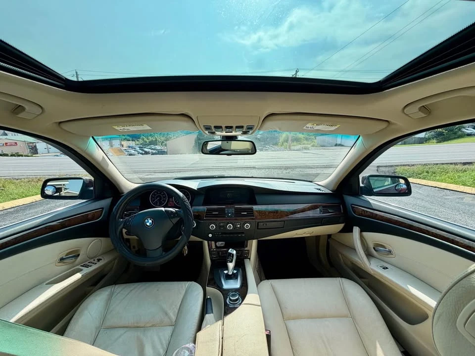 2009 BMW E60 5 Series Sedan - Image 7 of 9
