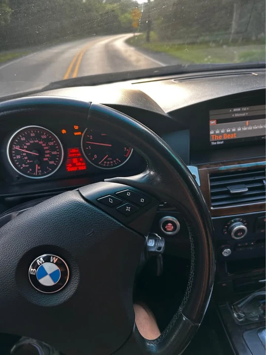 2009 BMW E60 5 Series Sedan - Image 6 of 7