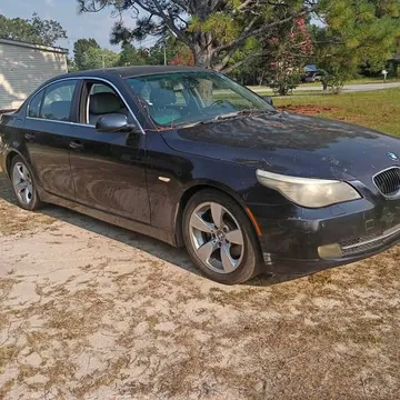 2009 BMW 5 Series 528i Sedan 4D