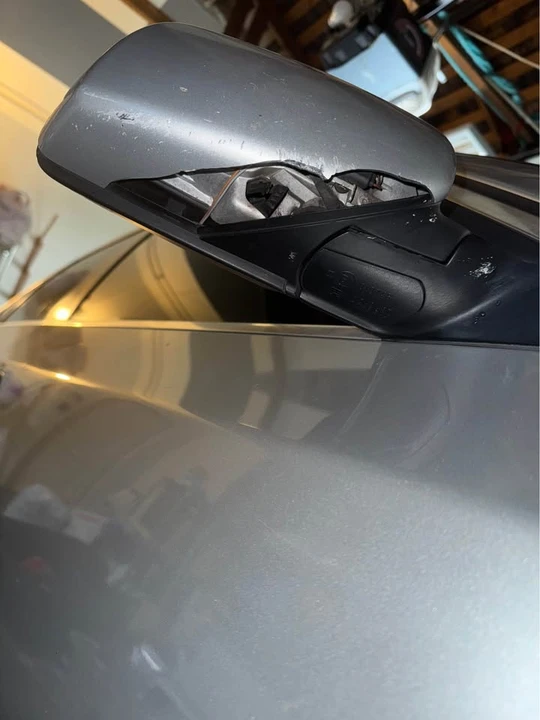 2009 BMW E60 5 Series Sedan - Image 2 of 17