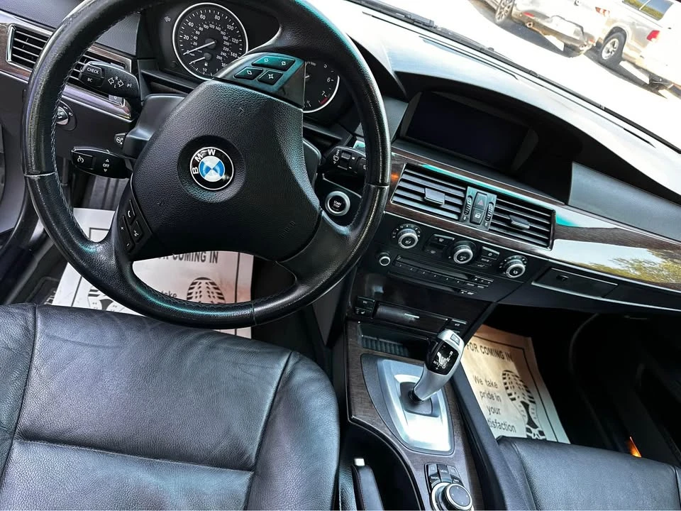 2009 BMW E60 5 Series Sedan - Image 11 of 16