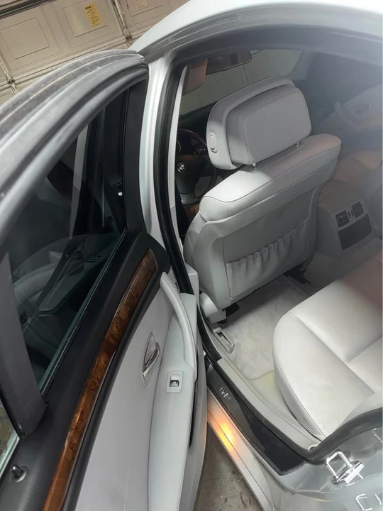 2009 BMW E60 5 Series Sedan - Image 12 of 17