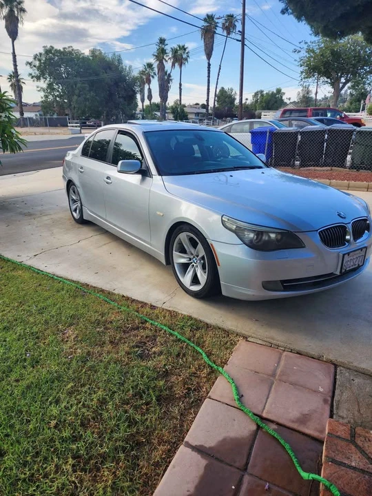 2009 BMW E60 5 Series Sedan - Image 3 of 9