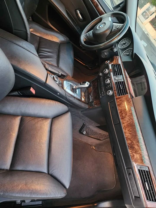 2009 BMW E60 5 Series Sedan - Image 8 of 9