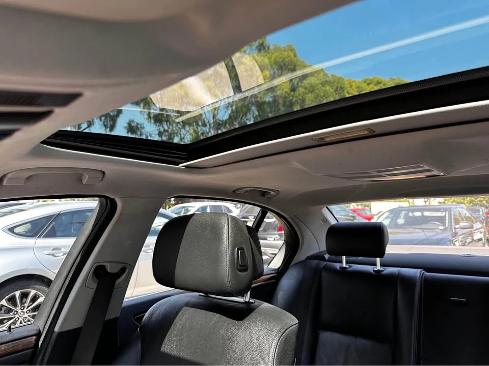 2009 BMW E60 5 Series Sedan - Image 12 of 16
