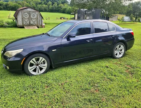 2009 BMW 5 Series 528i Sedan