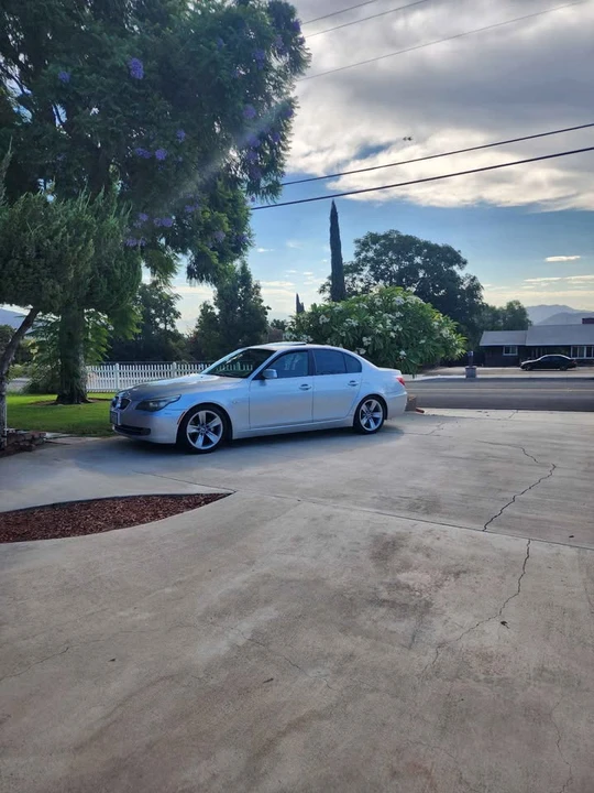 2009 BMW E60 5 Series Sedan - Image 4 of 9