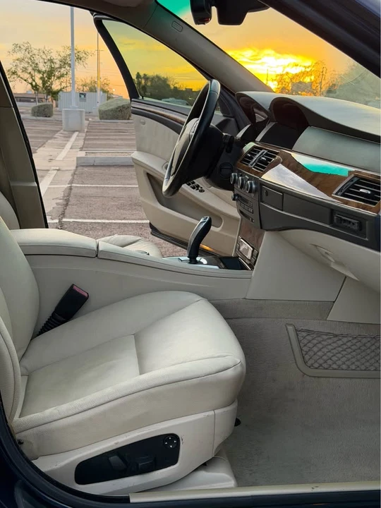 2009 BMW E60 5 Series Sedan - Image 11 of 16