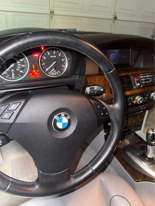 2009 BMW E60 5 Series Sedan - Image 15 of 17