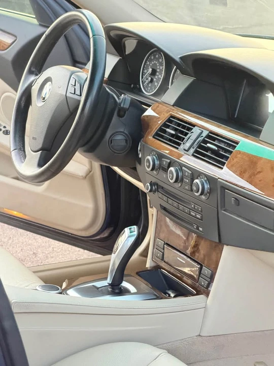 2009 BMW E60 5 Series Sedan - Image 15 of 16