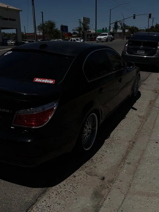 2009 BMW E60 5 Series Sedan - Image 3 of 8