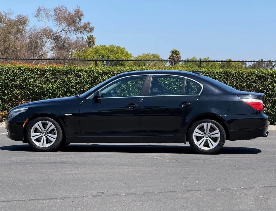 2009 BMW E60 5 Series Sedan - Image 6 of 14