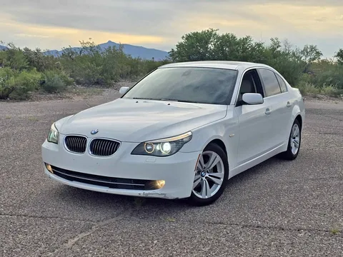 2009 BMW 5 Series 528i Sedan 4D
