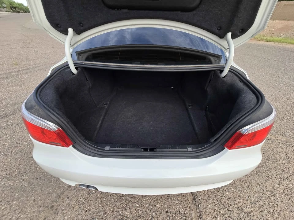 2009 BMW E60 5 Series Sedan - Image 12 of 15