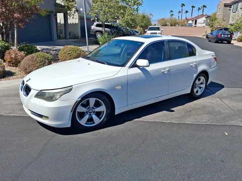 2009 BMW 5 Series 528i Sedan 4D