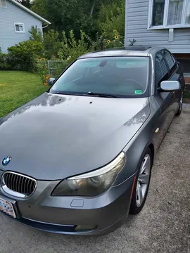 2009 BMW 5 Series 528i Sedan 4D
