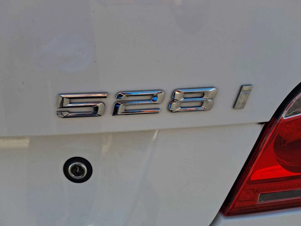 2009 BMW E60 5 Series Sedan - Image 11 of 20