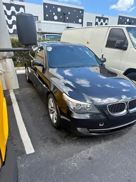 2009 BMW 5 Series 528i Sedan 4D
